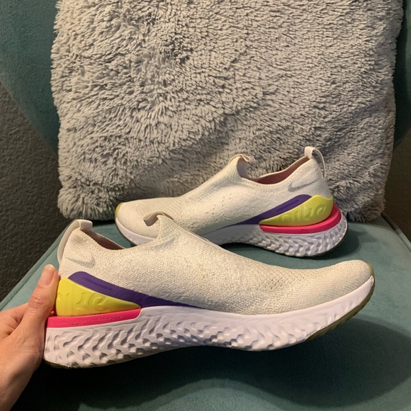 ✖️sold✖️Nike Epic Phantom React Flyknit Shoes - Picture 2 of 8